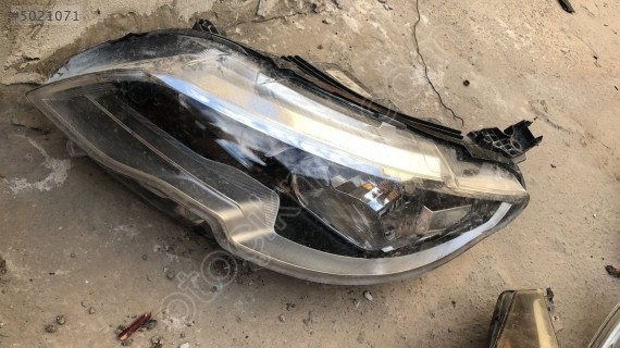 Peugeot 301 Orjinal çıkma sol far