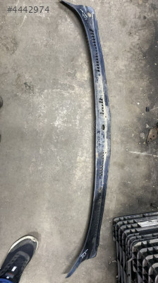 Mazda 929cam önü  ızgarası