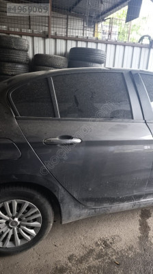 RENAULT MEGANE SAĞ ARKA KAPI ÇIKMA