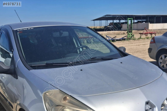 RENAULT CLİO 3 ÖN CAM ÇIKMA