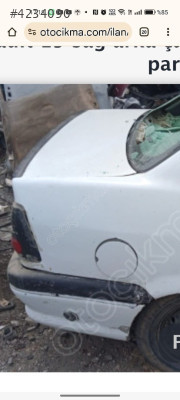Renault 19 sağ arka çamurluk