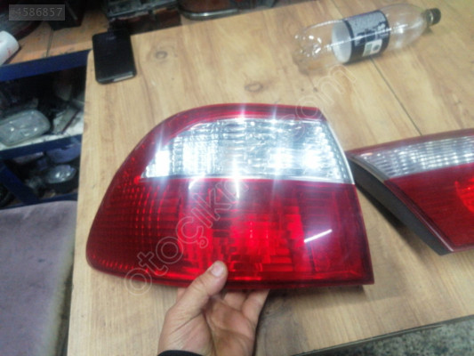Mazda 626 Makyajlı Kasa Sol Dış Stop 2001-2003