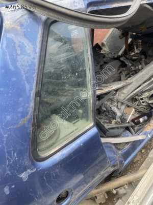 Fiat Uno sağ arka kelebek camı