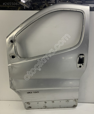 01582 RENAULT TRAFİC SOL ÖN KAPI