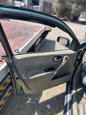 Megane iki sol ön kapı