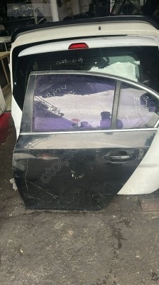 BMW 520 E60 SOL ARKA KAPI KONUKOTO