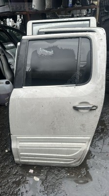 VOLKSWAGEN AMAROK SOL ARKA KAPI