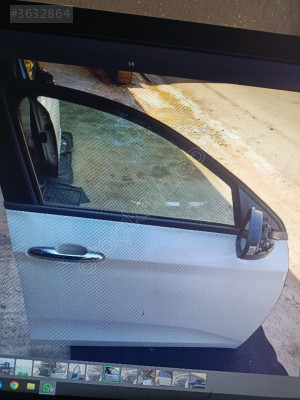Fiat egea sağ ön kapi