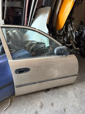 Toyota Corolla sağ ön kapı 19931998 efsane kasa