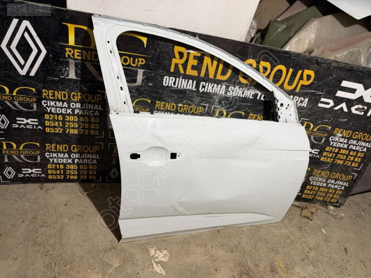 RENAULT MEGANE 4 SAĞ ÖN KAPI ORİJİNAL ÇIKMA