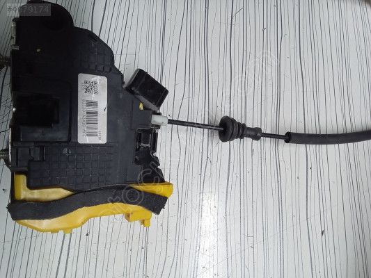Kia Ceed sağ ön kapı kilidi 81320-A2410 MFG