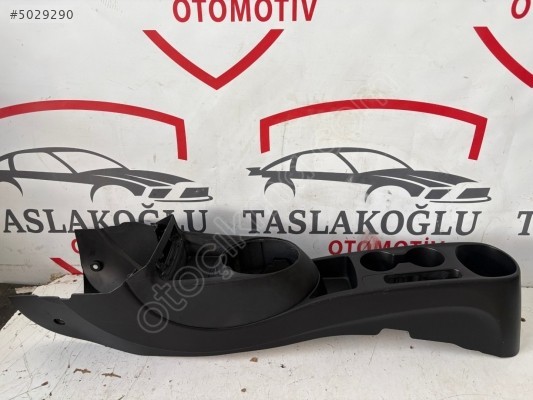 HYUNDAİ İ20 ORTA KONSOL
