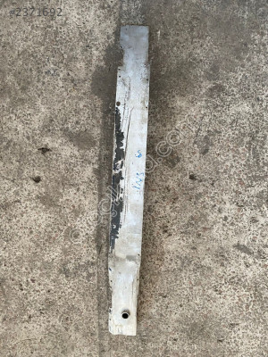 OPEL İNSİGNİA ÖN TAMPON DEMİRİ