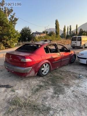 Renault Megane2 sağ ön kapı
