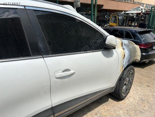 RENAULT KAJDAR SAG ARKA KAPI