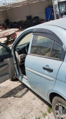 HYUNDAİ ACCENT SOL ARKA KAPI ÇIKMA