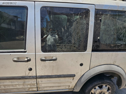 Ford Tourneo Connect Sol arka kapı