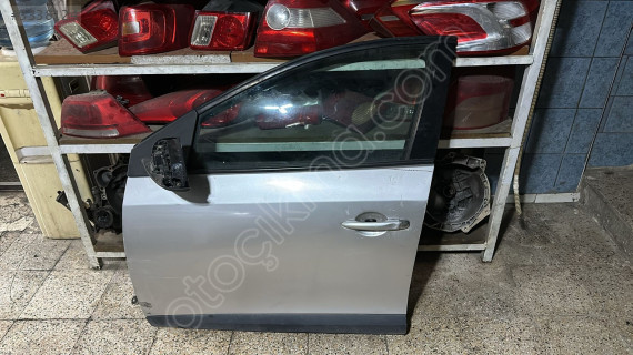 2012-2016 RENAULT FLUENCE SOL ÖN GRİ KAPI ORJ ÇIKMA
