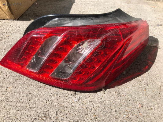 PEUGEOT 508 SAĞ STOP 9686293680