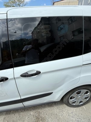 FORD CURİER SOL ARKA KAPI BOYASIZ