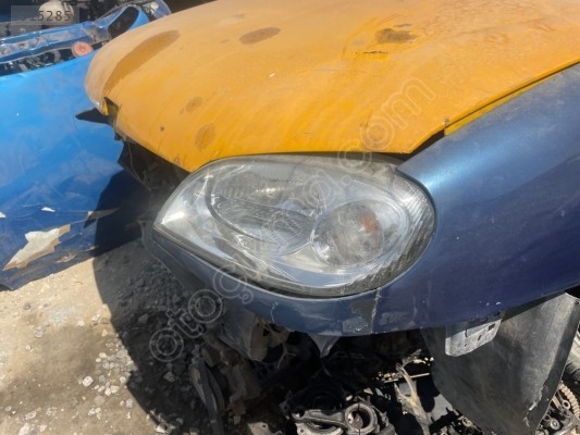 Citroen Saxo Sol far