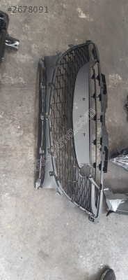 Mazda 3 ön  tampon ızgara