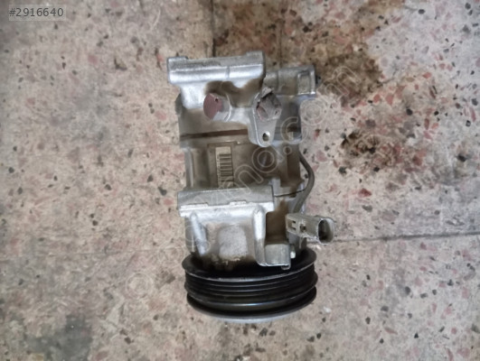 Toyota Yaris klima kompresörü