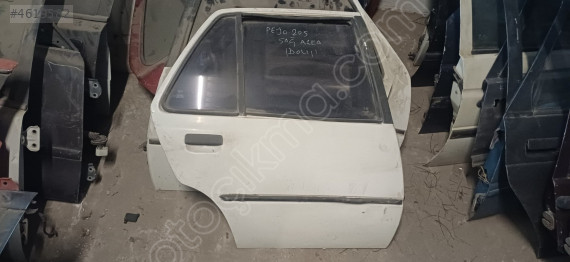 PEUGEOT 205 SAĞ ARKA KAPI