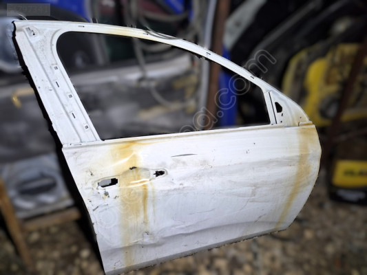 Fiat Egea sağ ön kapı orijinal