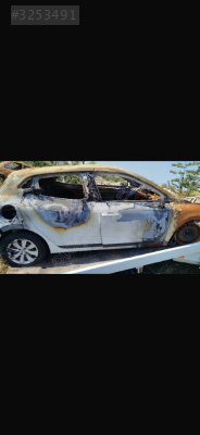 Clio 5 sağ ön kapı