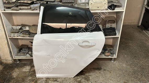 2012-2015 FORD FOCUS BEYAZ SOL ARKA KAPI ORJ ÇIKMA