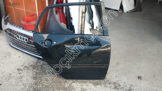 2004 TOYOTA COROLLA SAĞ ARKA KAPI