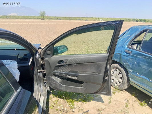 OPEL ASTRA SAĞ ÖN KAPI ÇIKMA