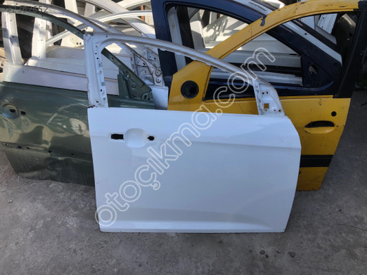 2015 Ford Focus sağ ön kapı