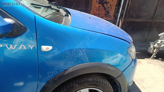 Dacia Sandero sağ ön çamurluk