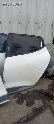 RENAULT CLİO 4 SAĞ ARKA KAPI
