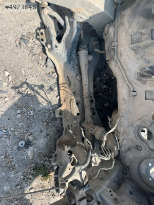 TOYOTA COROLLA ÖN TRAVERS OTO FEDAİ
