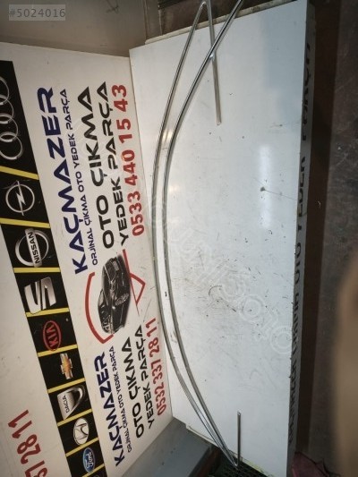 AUDİ A6 4G TAVAN ÇITASI