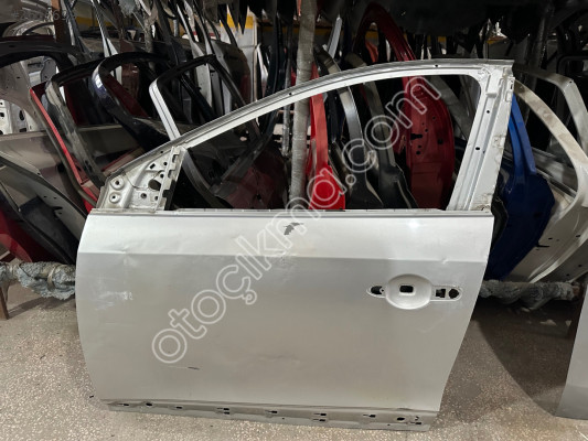 RENAULT FLUENCE SOL ÖN KAPI ÇIKMA
