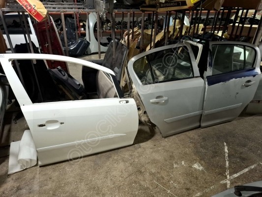 ÖZMEN OPEL CORSA D ÇIKMA SAĞ SOL ÖN ARKA KAPI