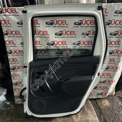 DACİA DUSTER 2014 ORJİNAL KAPI DÖEŞEMESİ SAĞ ARKA