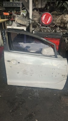 KİA CERATO SAĞ ÖN KAPI