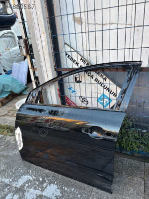Renault megan dört çıkma sol ön kapı