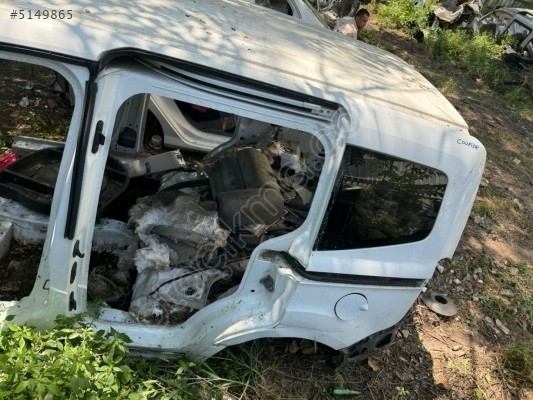 FORD COURİER TAVAN ARKA
