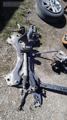 Toyota auris 2007-2012 motor traversi
