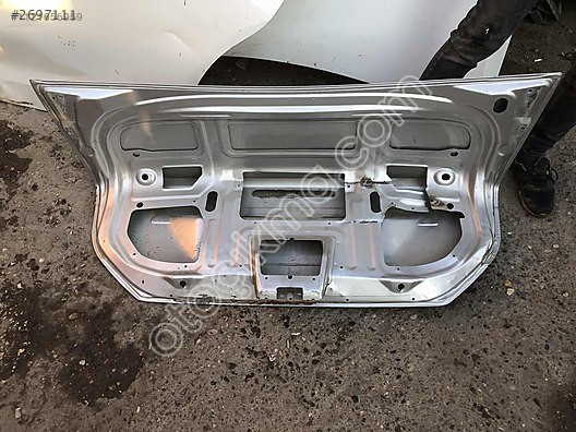 2001 Ford Focus arka Bağaj
