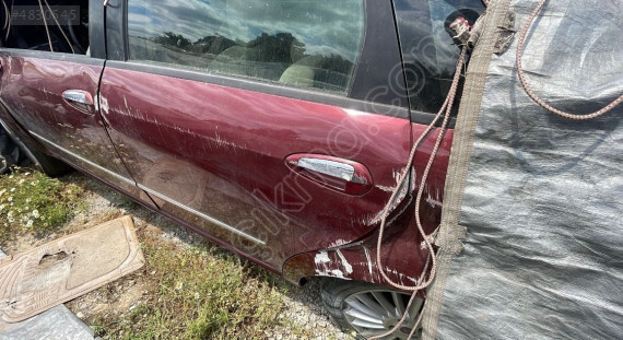 Fiat Linea sağ arka kapı