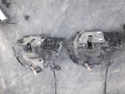 Renault Fluence Sağ ön kapi kilidi