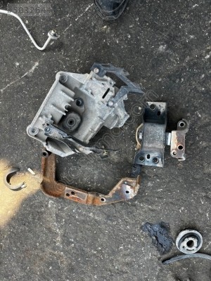 NISSAN MİCRA MOTOR KULAĞI