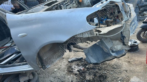 Fiat Albea sağ ön Çamurluk